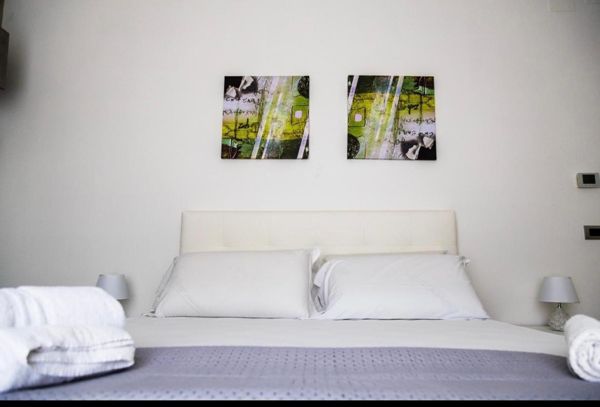 Legami House Hotel เนเปิลส์ ภายนอก รูปภาพ